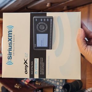 Sirius XM satellite dock and play radio